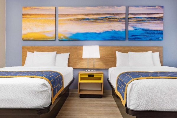 Days Inn & Suites by Wyndham Savannah Midtown image 17